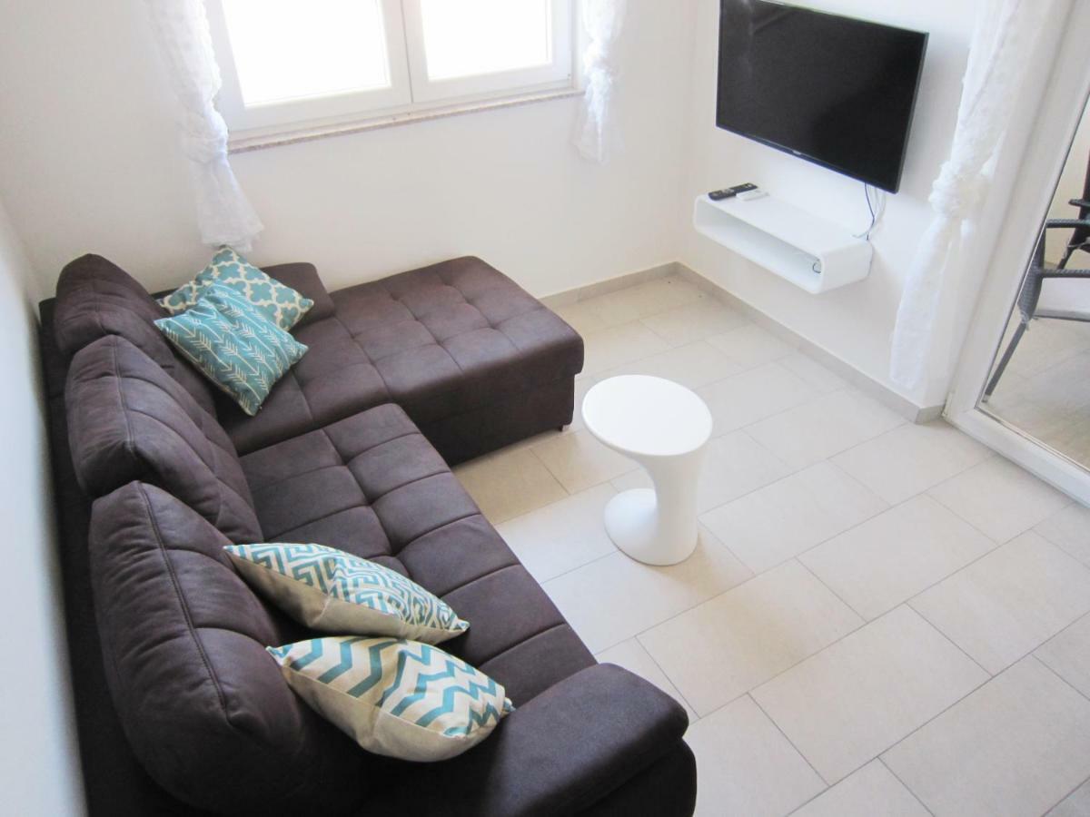 M&B Guest House Srima Zewnętrze zdjęcie